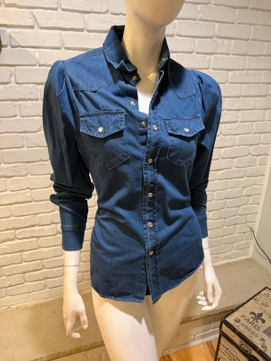 Torn by Ronny Kobo Chambray Denim Blouse S NWT Structured Chic Mutton Sleeve - Picture 3 of 16